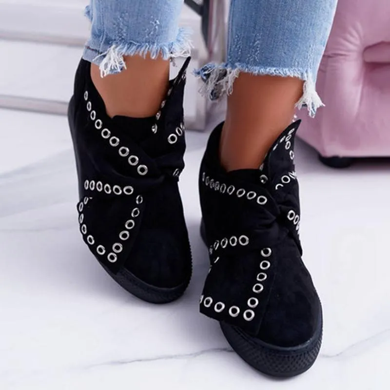 Chicvane New Color Block Elastic Band Studded With Rings Low Top Slip-On Canvas Shoes