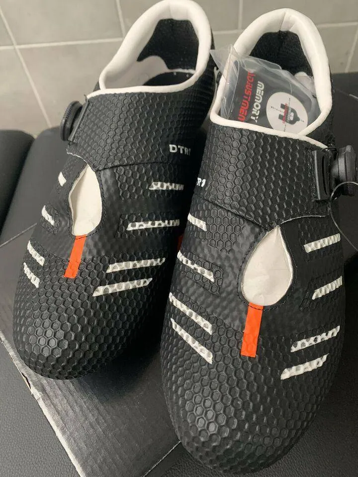 DMT Triathlon Shoes | DTR1