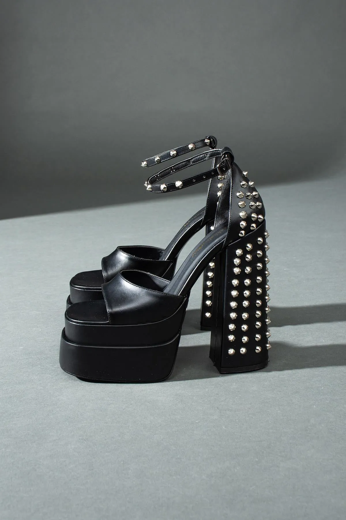 DSM Zoey Black Studded Platform Heels Women's High Heels - Villanueva y Geltrú
